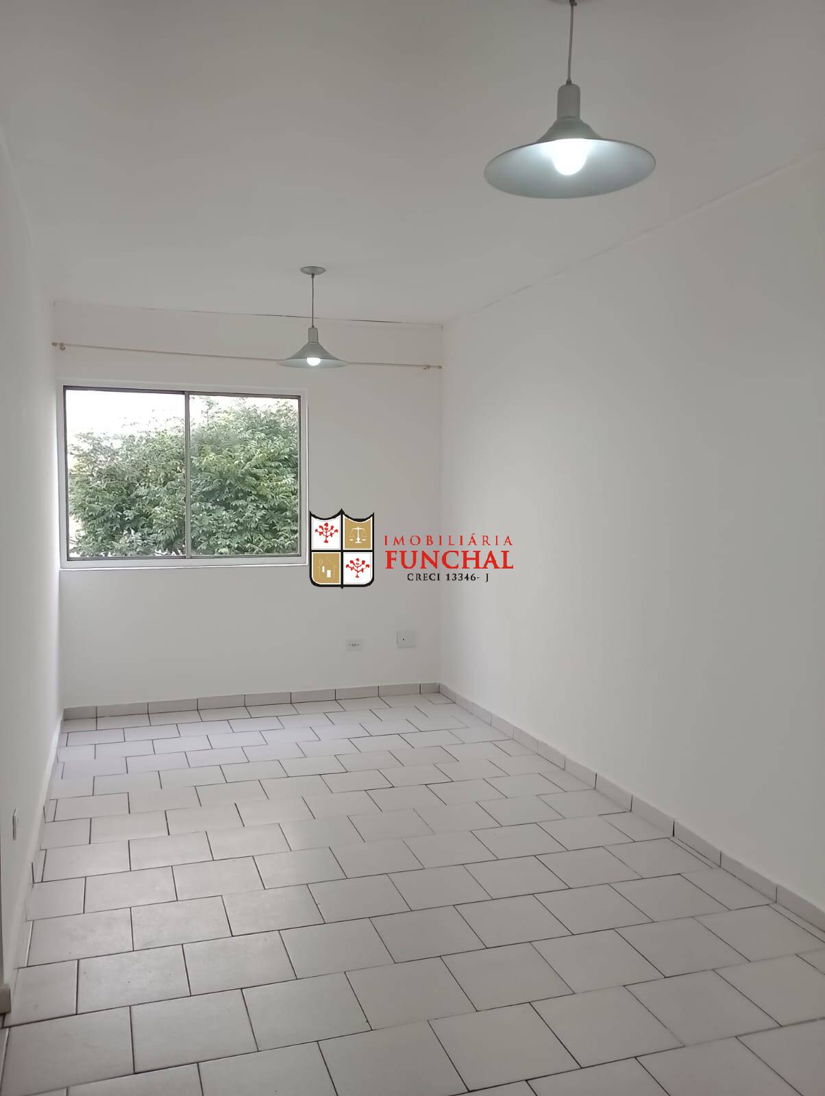 Apartamento à venda e aluguel com 2 quartos, 60m² - Foto 2