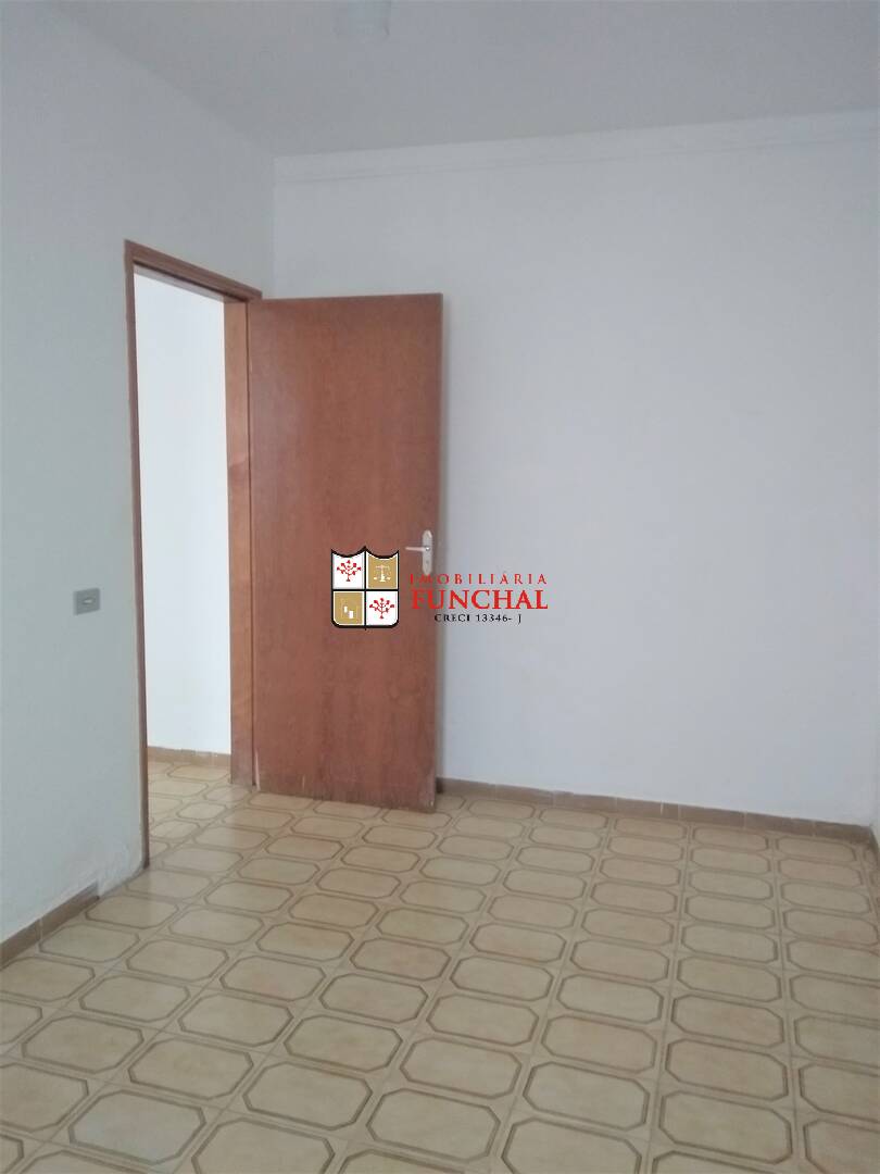 Sobrado à venda com 3 quartos, 234m² - Foto 3