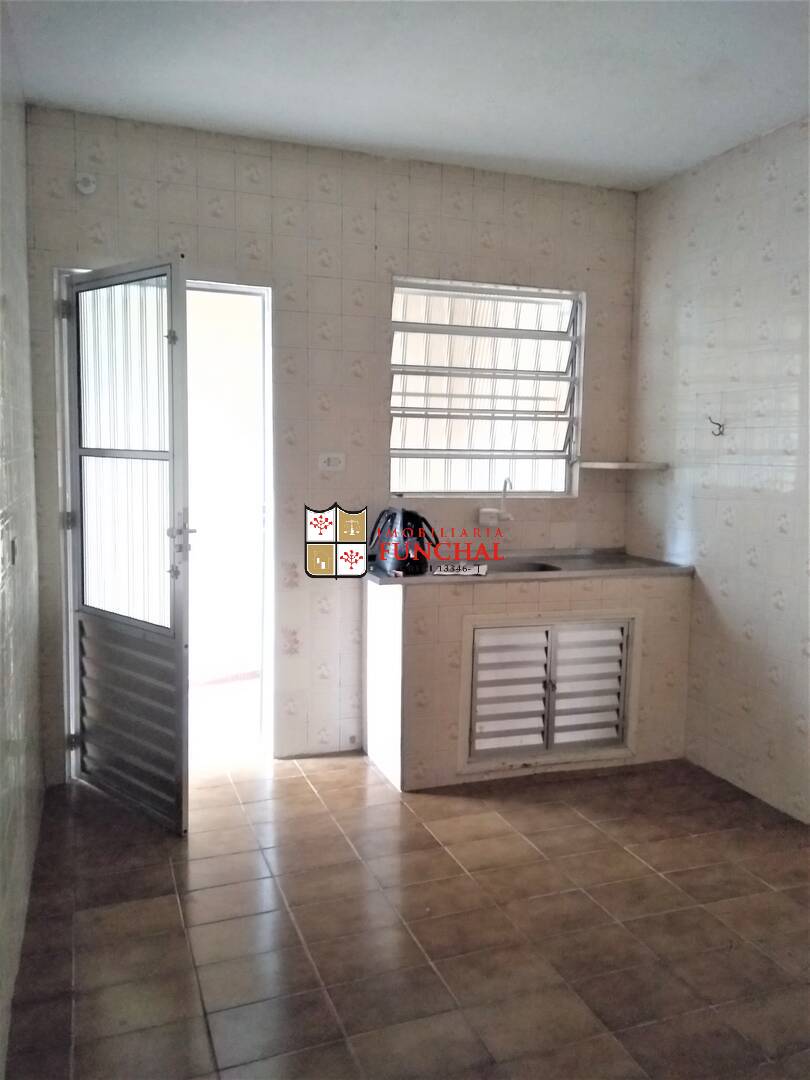 Sobrado à venda com 3 quartos, 234m² - Foto 4