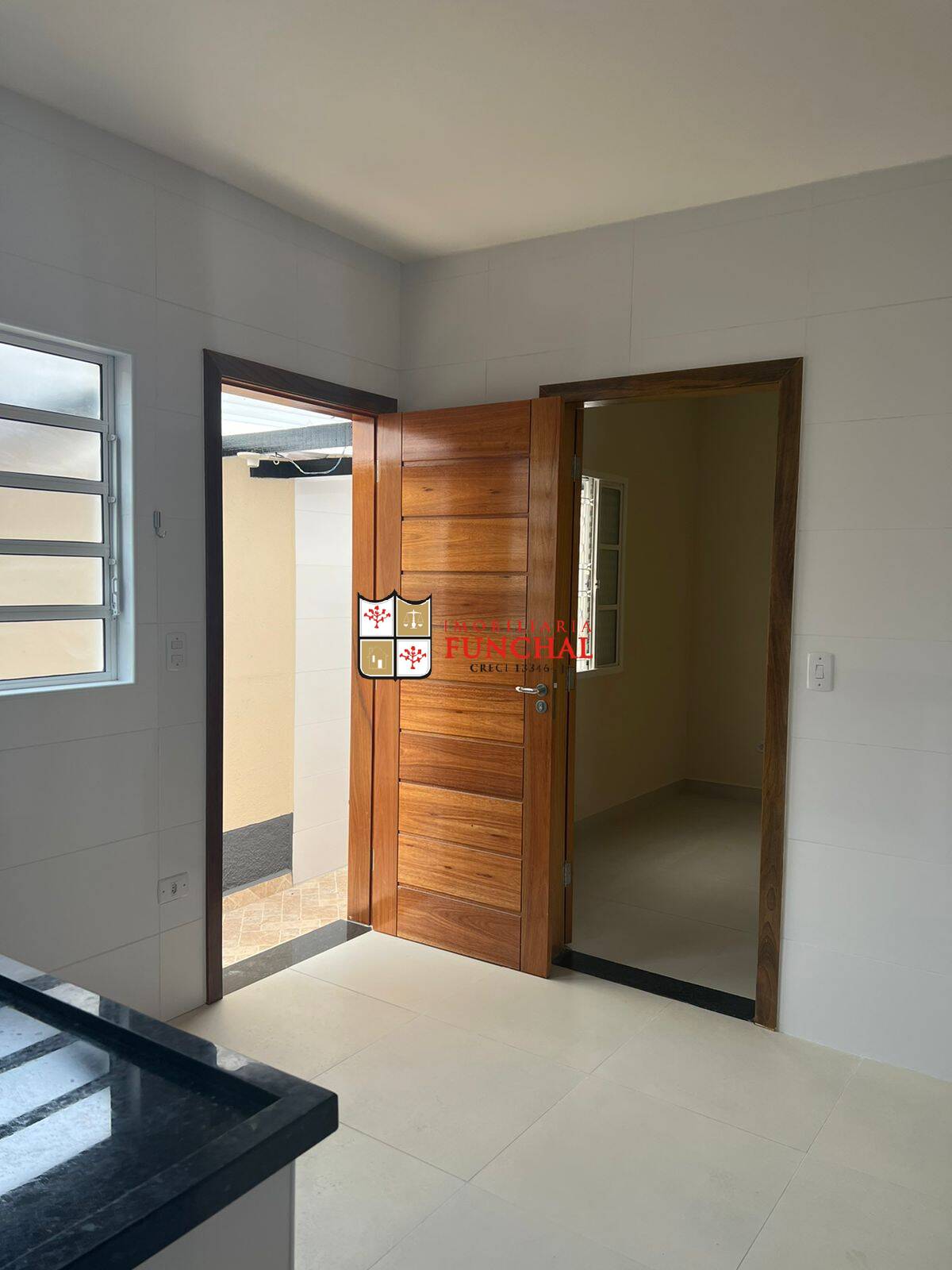 Casa para alugar com 1 quarto, 30m² - Foto 2