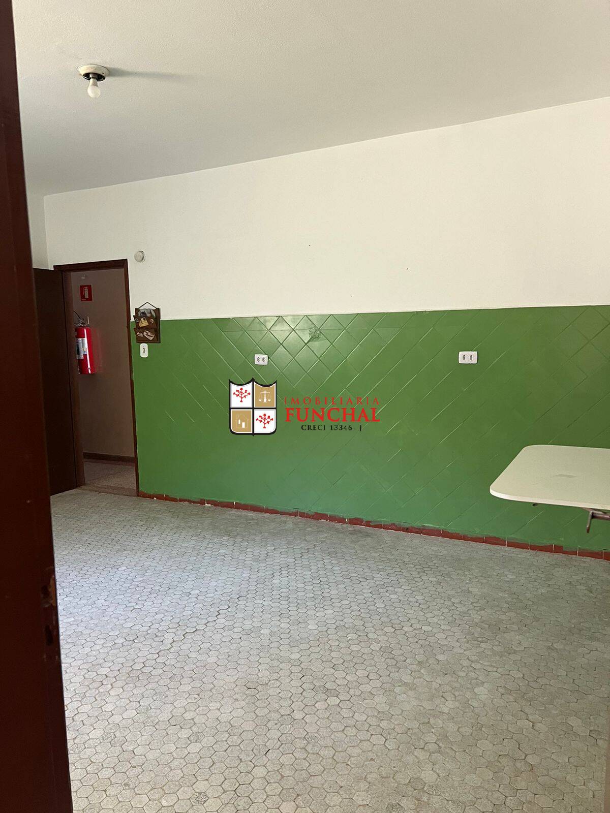 Apartamento para alugar com 2 quartos, 70m² - Foto 12