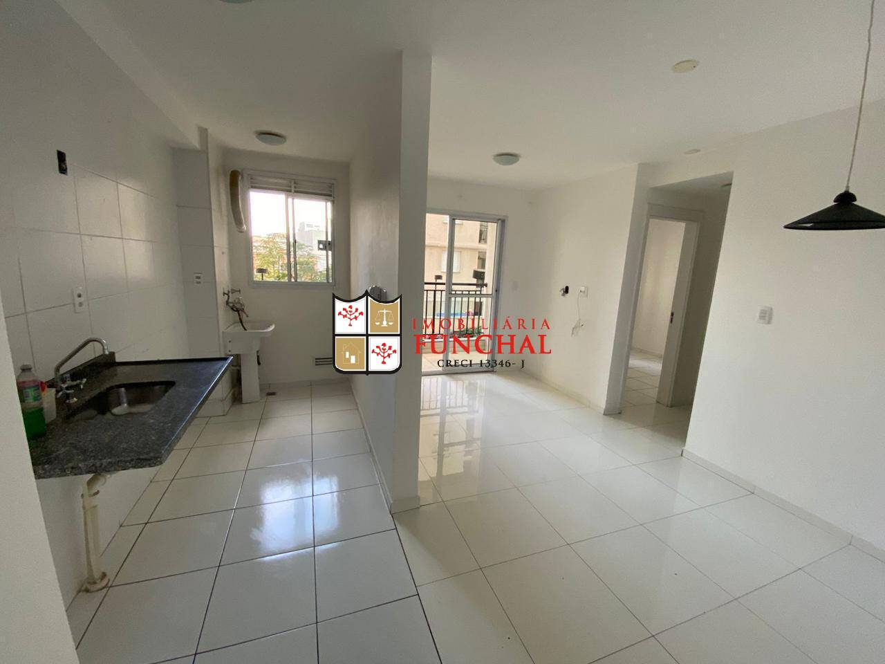 Apartamento para alugar com 2 quartos, 55250m² - Foto 1