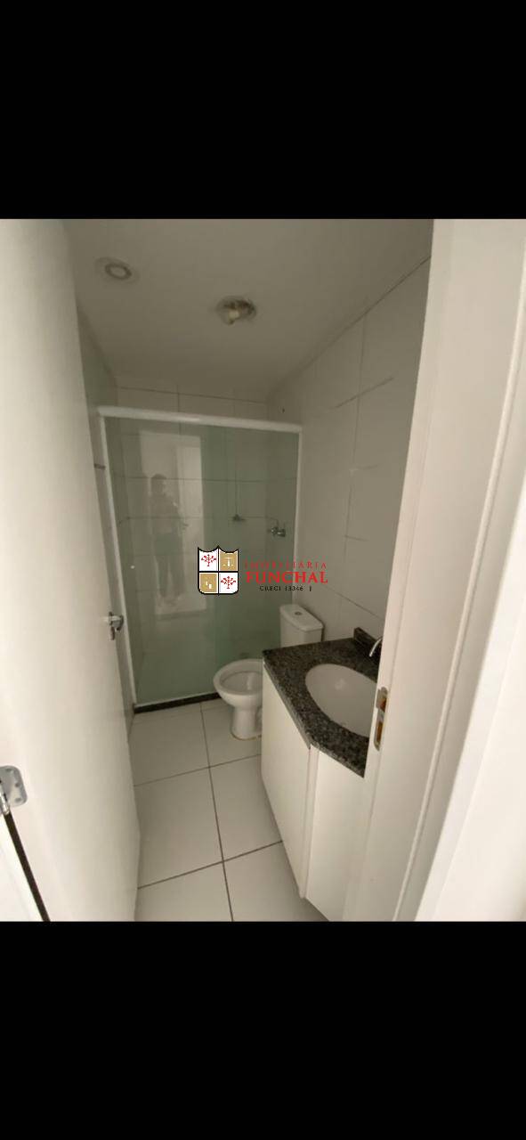 Apartamento para alugar com 2 quartos, 55250m² - Foto 8