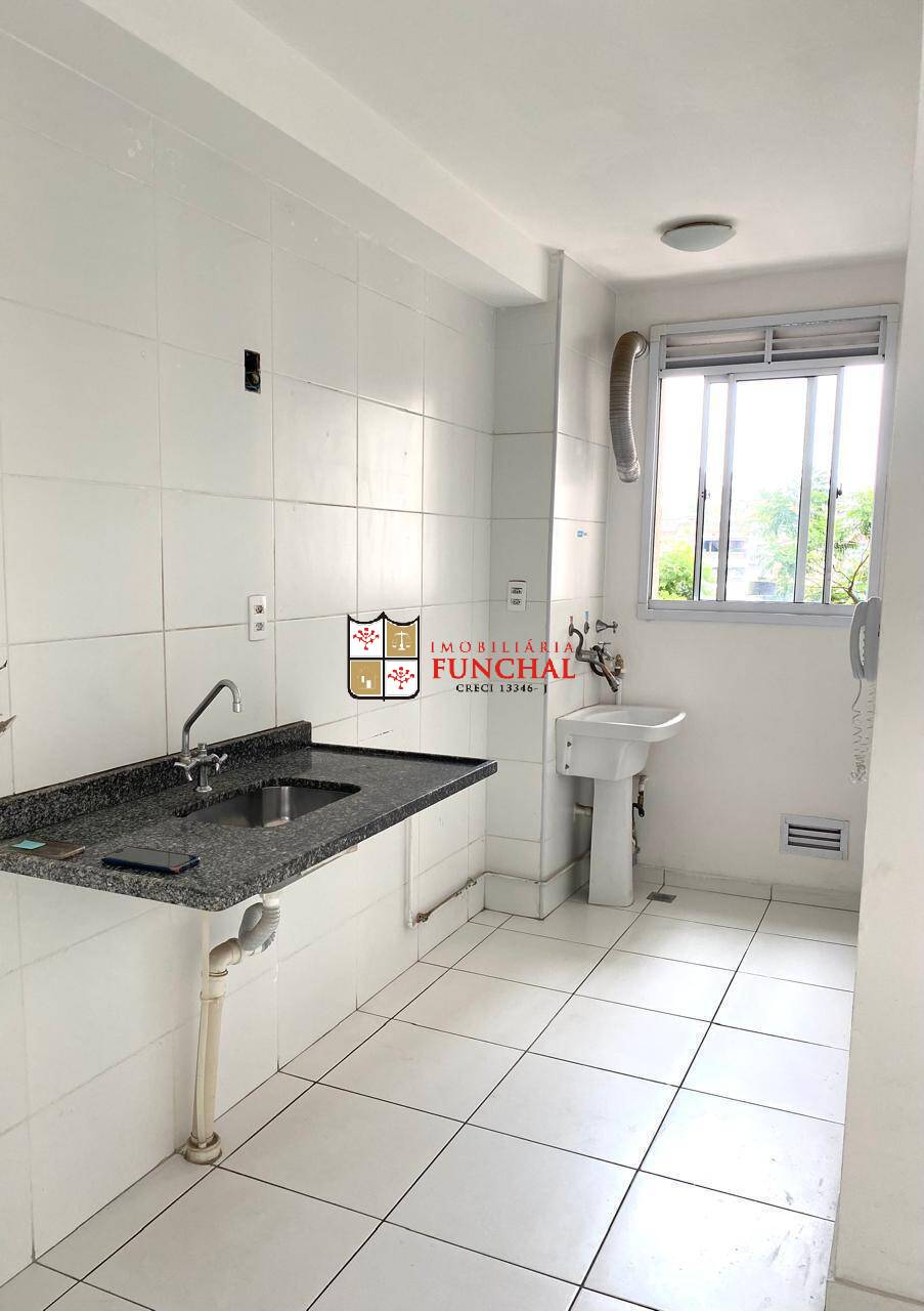 Apartamento para alugar com 2 quartos, 55250m² - Foto 13