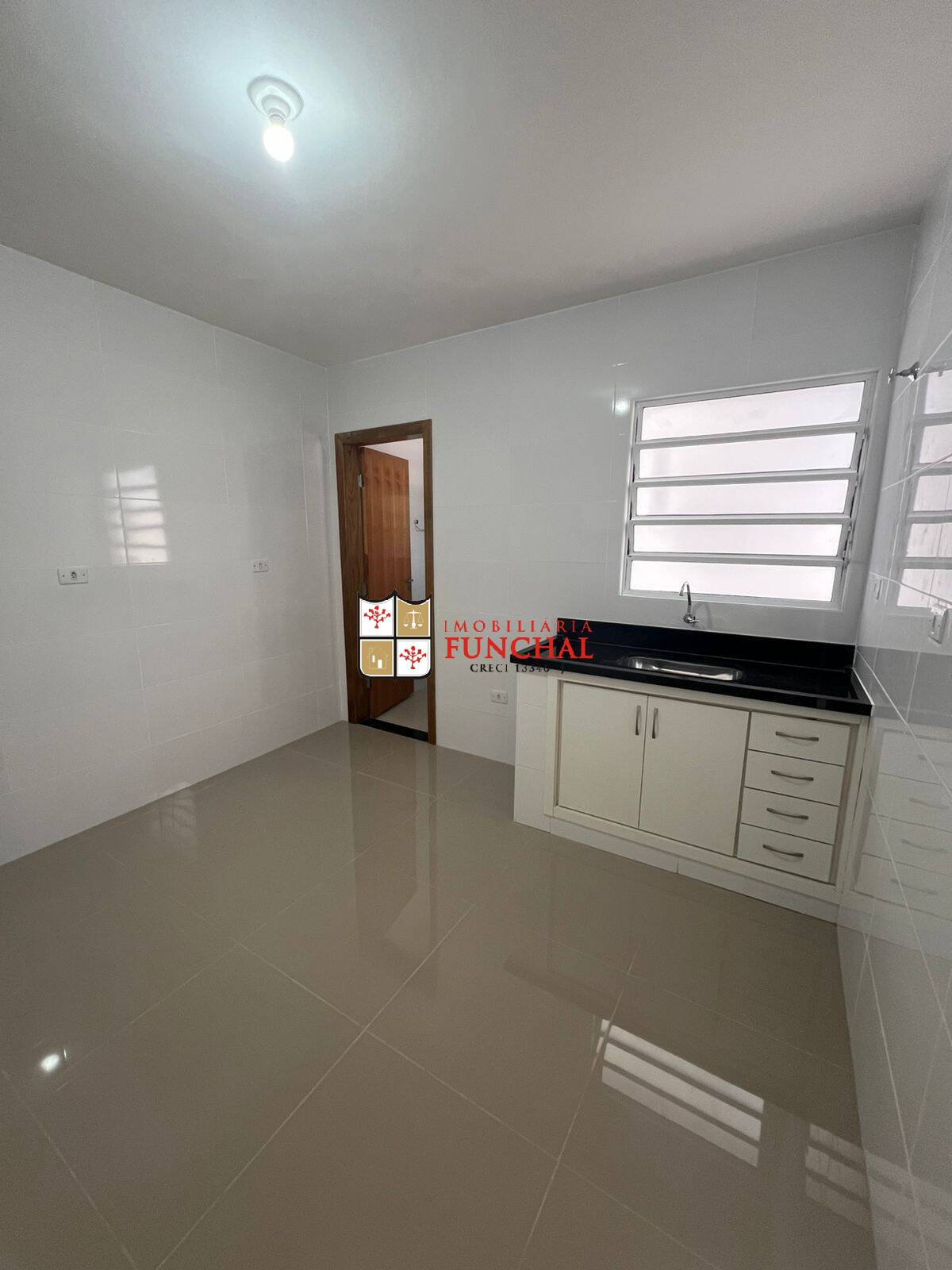 Casa para alugar com 1 quarto, 40m² - Foto 1