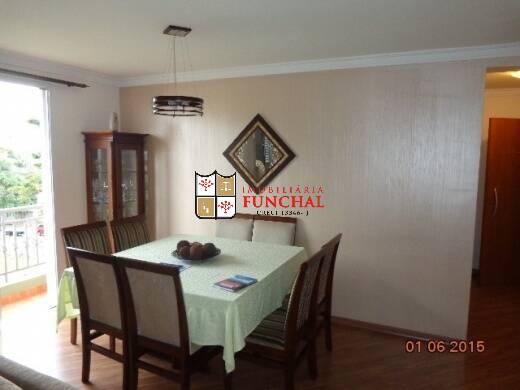 Apartamento à venda com 2 quartos, 70m² - Foto 4